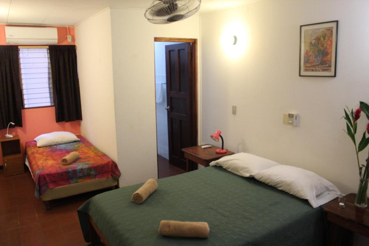 Hostel Tajalin Montezuma Luaran gambar