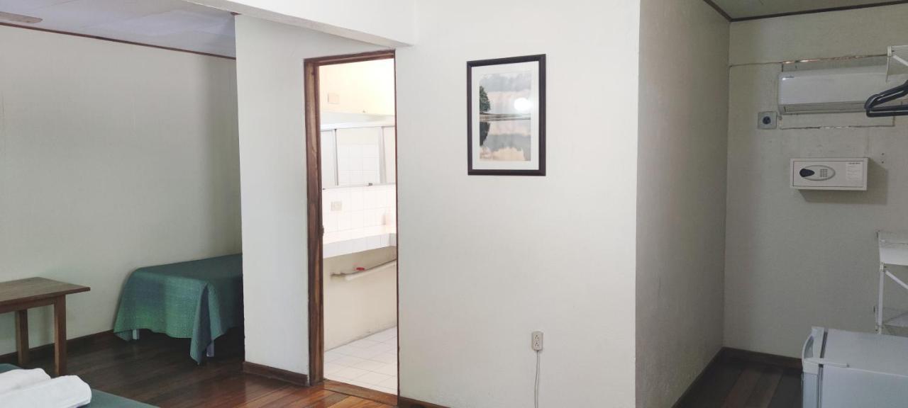 Hostel Tajalin Montezuma Luaran gambar